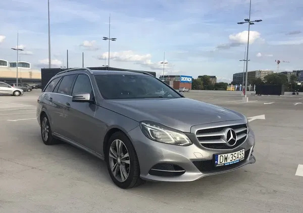 mercedes benz zachodniopomorskie Mercedes-Benz Klasa E cena 59999 przebieg: 256400, rok produkcji 2014 z Wrocław